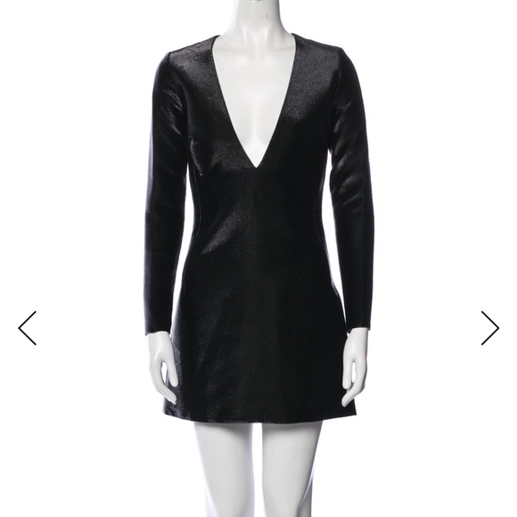 Chic Black Long Sleeve Dress - Picture 1 of 3